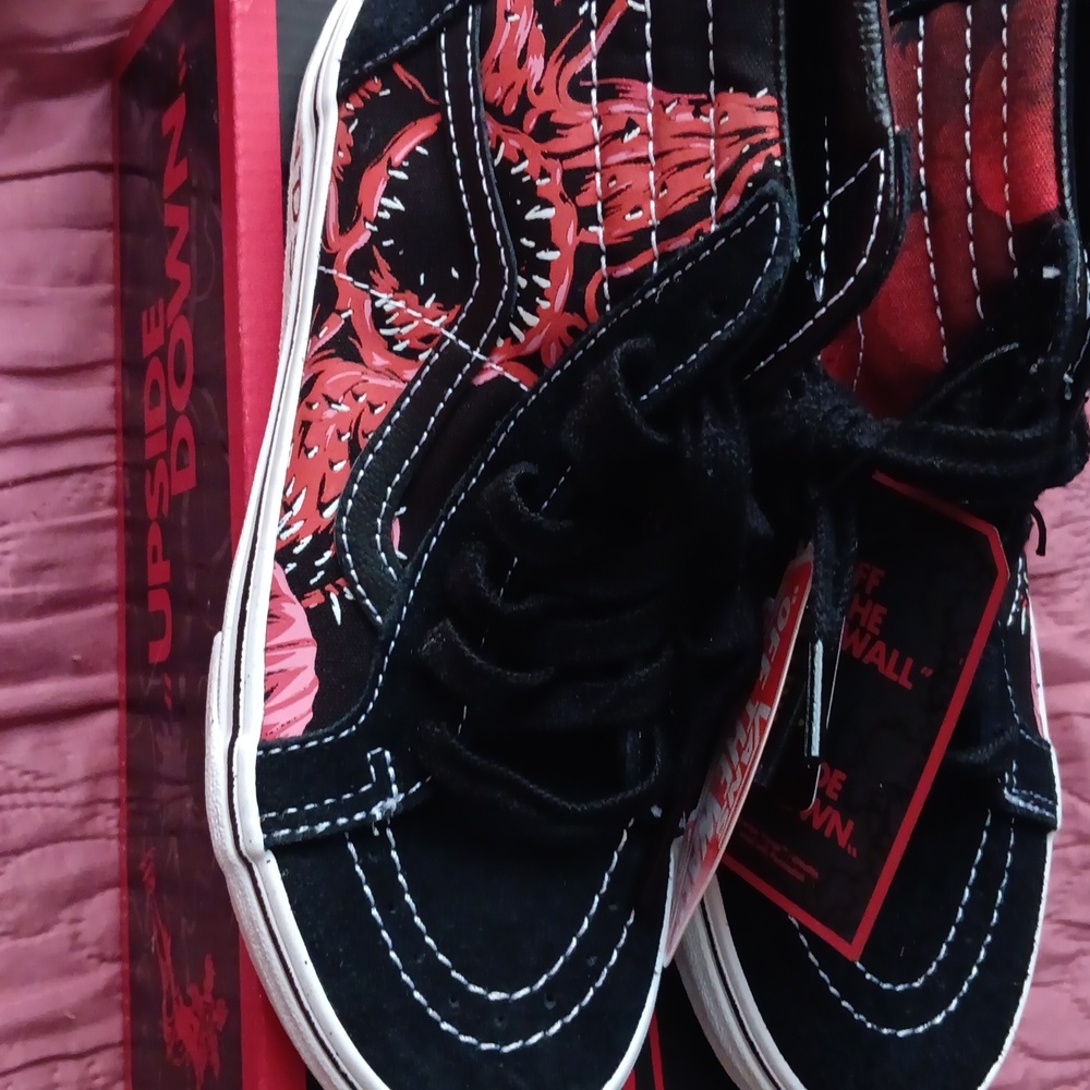 VANS STRANGER THINGS